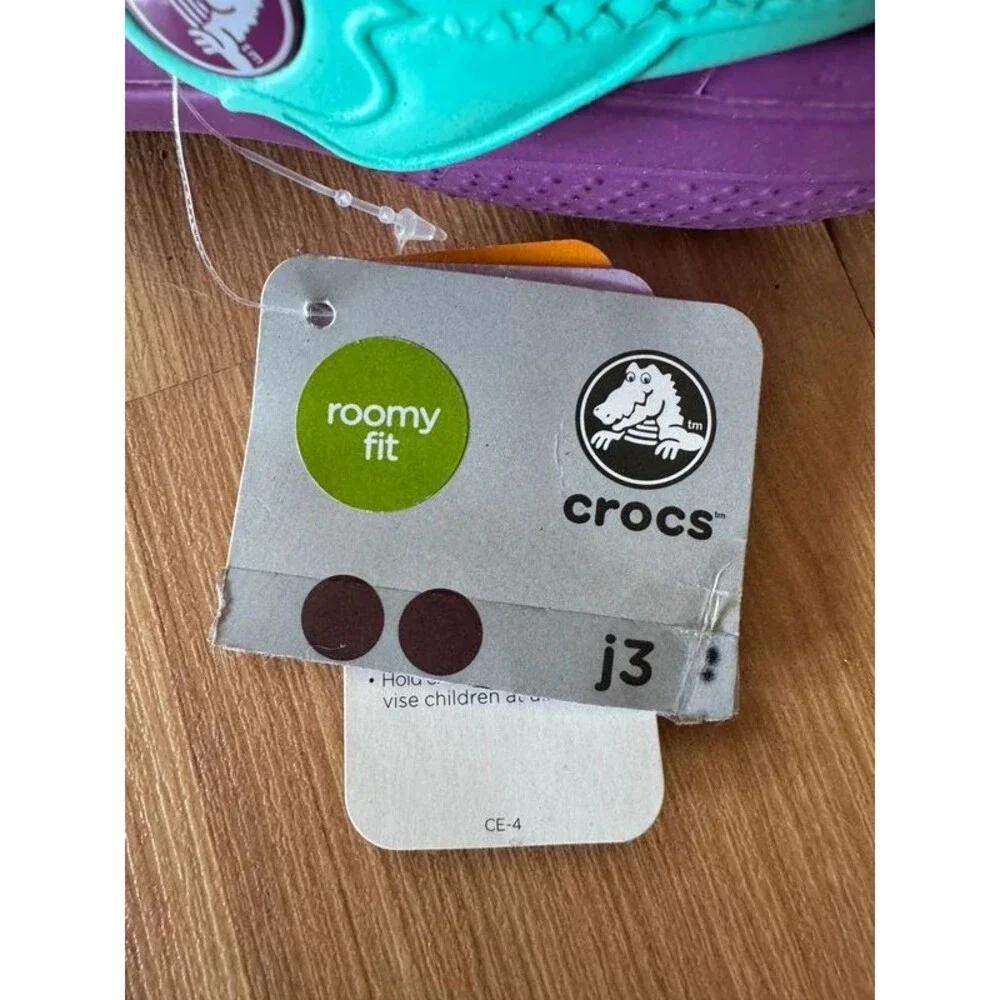 Crocs Disney Ariel NWT Sz j3